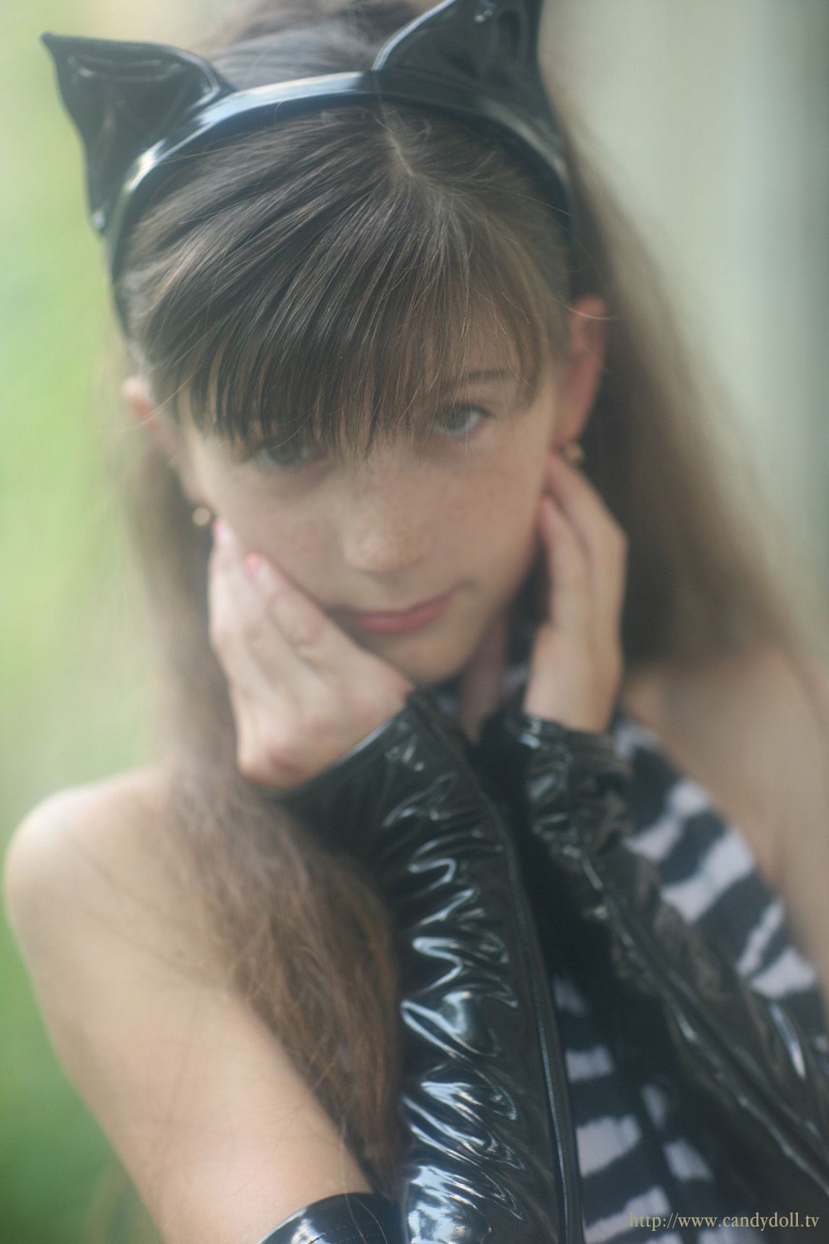 Oksana精美套图第三弹(100P)